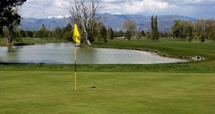 Fore Lakes Golf Course